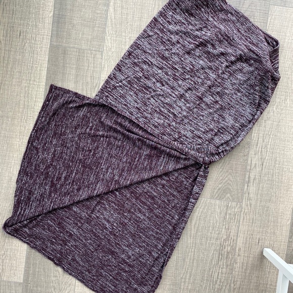 Aritzia Shields Skirt - Picture 4 of 6